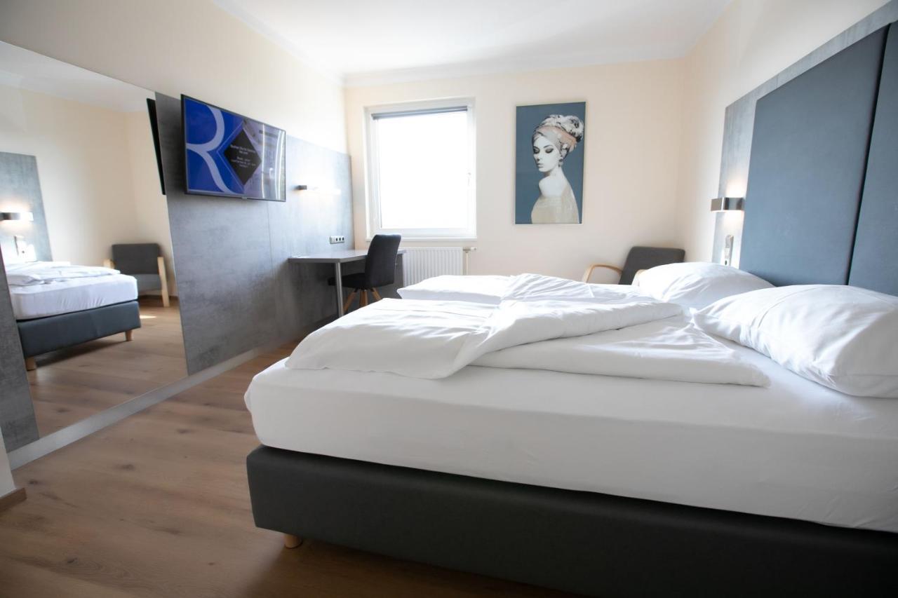 Das Reinisch Just Rooms Schwechat Eksteriør billede